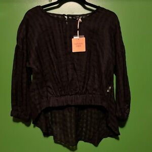 Black linen top